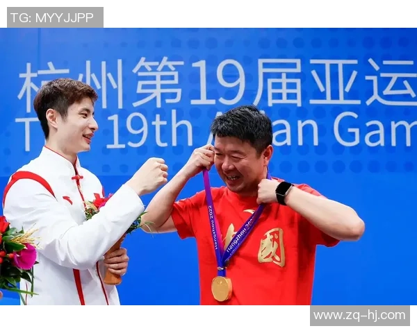 杭州亚运会羽毛球队精彩配合展现团队精神与竞技实力